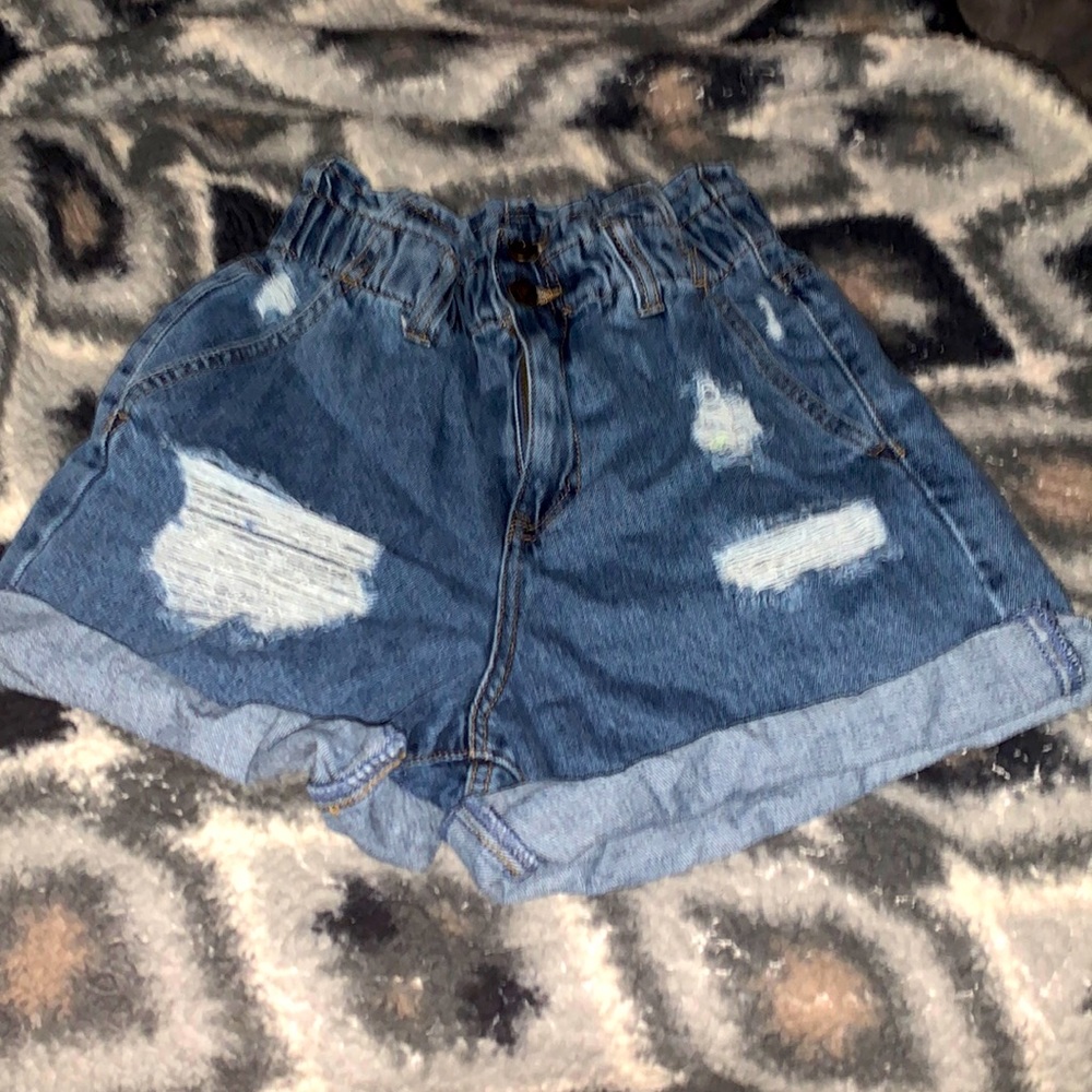 These are forever 21 shorts good condition and never worn